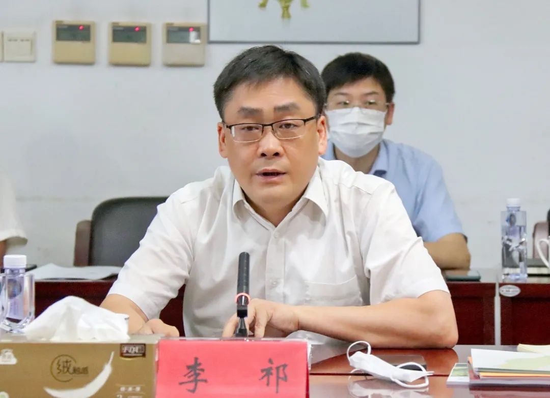 区委常委会集体调研金城镇工作